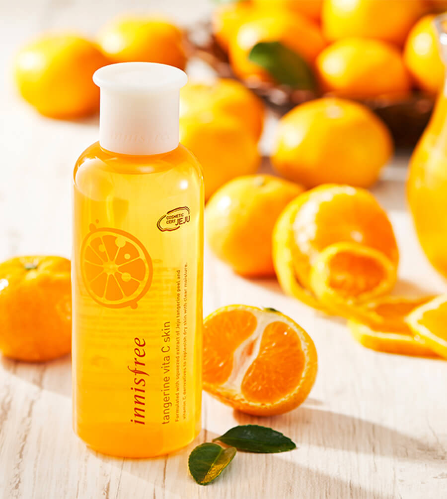 Nước hoa hồng Innisfree Tangerine Vita C cân bằng ẩm cho da