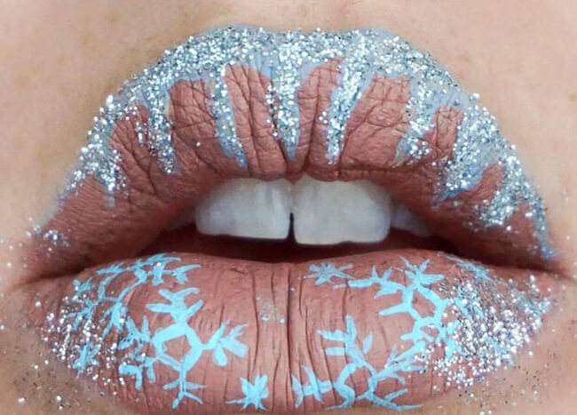 Make-up đôi môi độc đáo ngày Noel với hình ảnh băng tuyết và những hình ảnh khác của mùa Noel