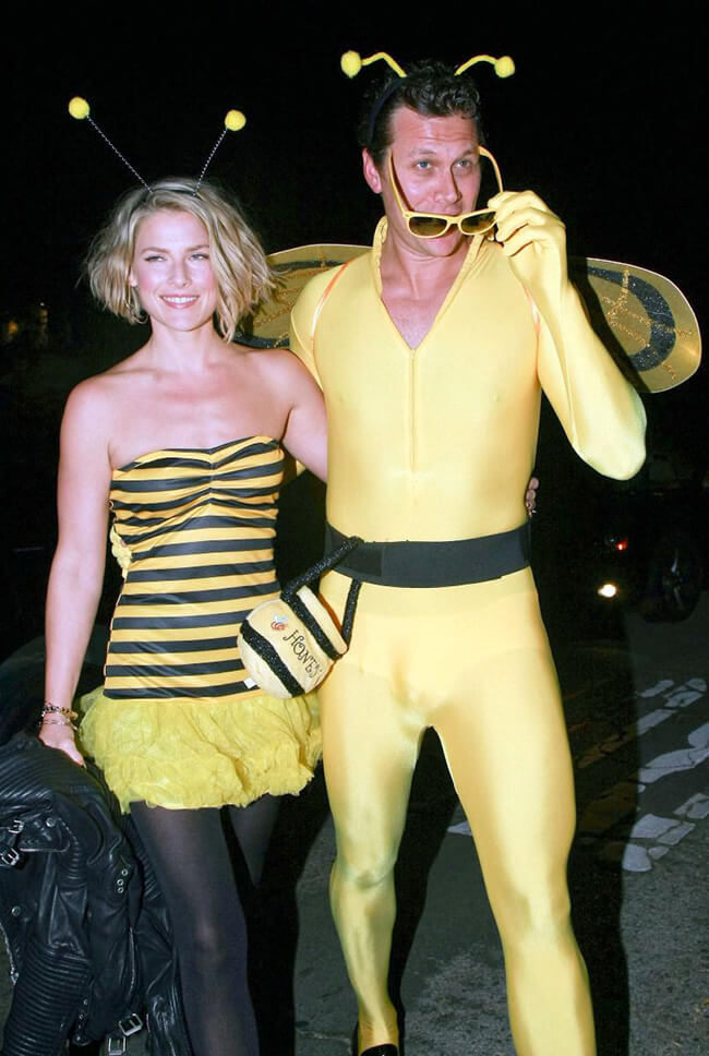 Cặp ong vàng ngộ nghĩnh tham gia Halloween của cặp đôi Ali Larter và Hayes MacArthur