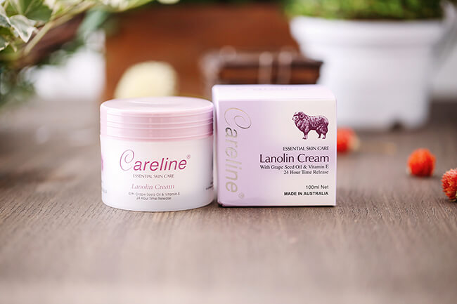 Kem dưỡng ẩm và săn chắc da từ nhau thai cừu - Lanolin Cream Careline 