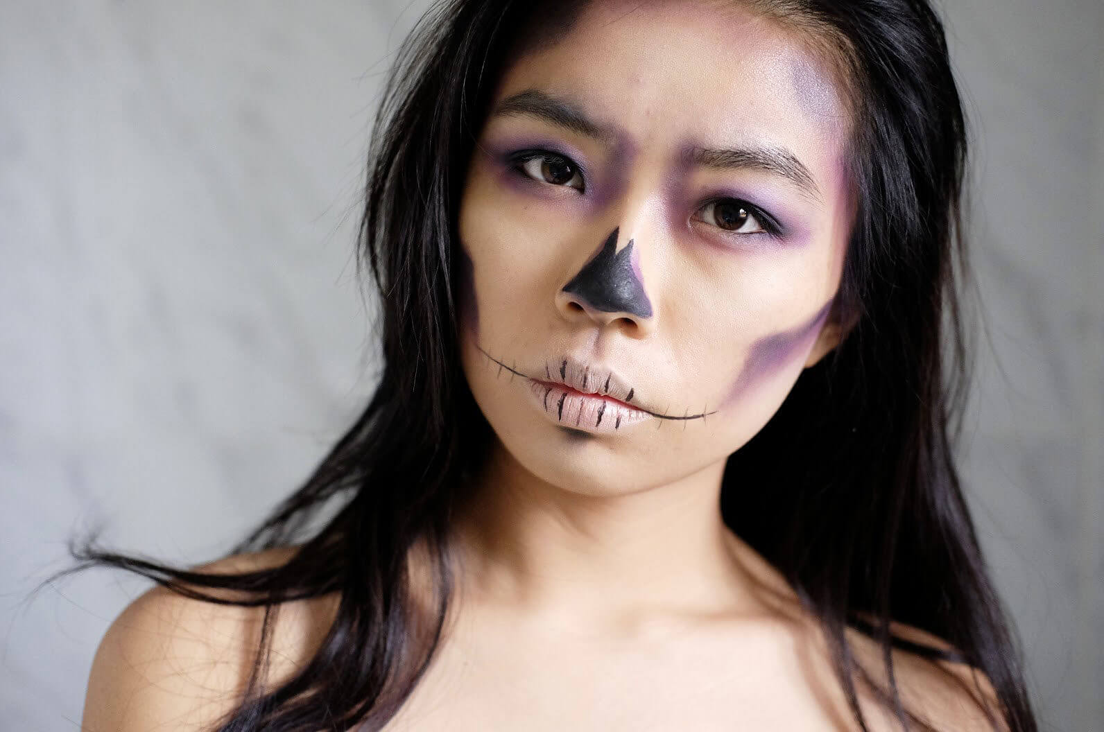 Tạo nét cá tính với mũi đen nổi bật trong ngày Halloween 