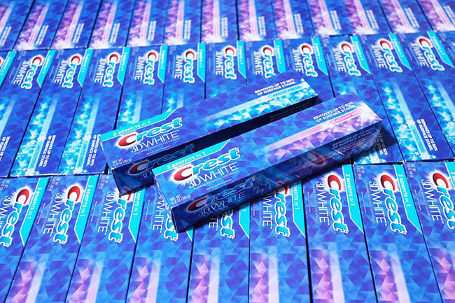 Kem đánh răng Crest 3D White Radiant Mint Flavor Whitening là sản phẩm hoàn hảo để chăm sóc răng miệng