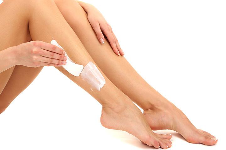 Kem tẩy lông với thành phần dưỡng ẩm cao và mùi hương dễ chịu. Kem tẩy lông với thành phần dưỡng ẩm cao và mùi hương dễ chịu.