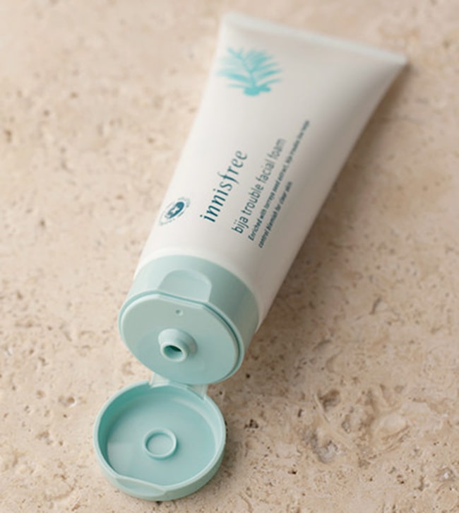 review innisfree bija anti trouble facial foam hinh anh 2