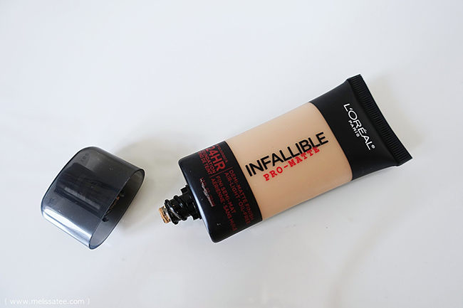 review kem nen infallible promatte foundation hinh anh 2