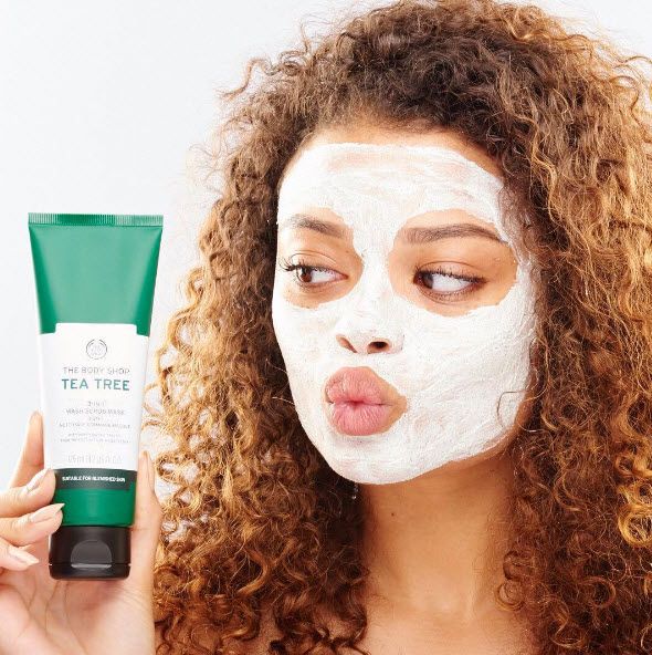 sua rua mat 3 trong 1 the body shop tea tree 3 in 1 wash scrub mask 125ml hinh anh 1