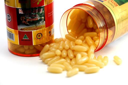 vien sua ong chua healthy care royal jelly 1000mg 365 soft capsules hinh anh 1