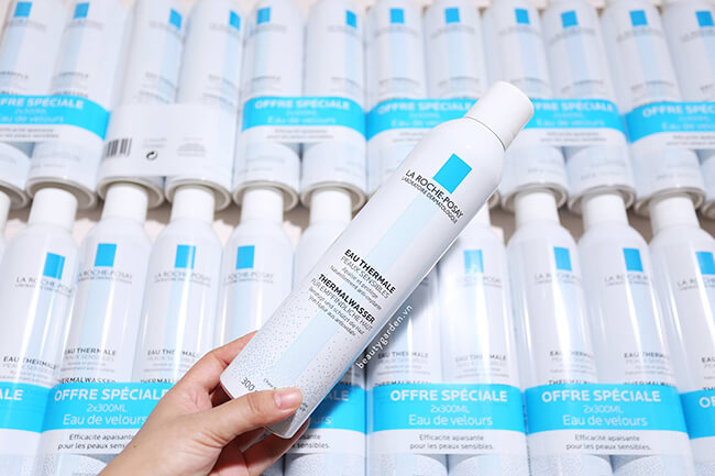 Nước khoáng giúp làm dịu và bảo vệ da La Roche-Posay Thermal Spring Water dung tích 300ml Nước khoáng giúp làm dịu và bảo vệ da La Roche-Posay Thermal Spring Water dung tích 300ml