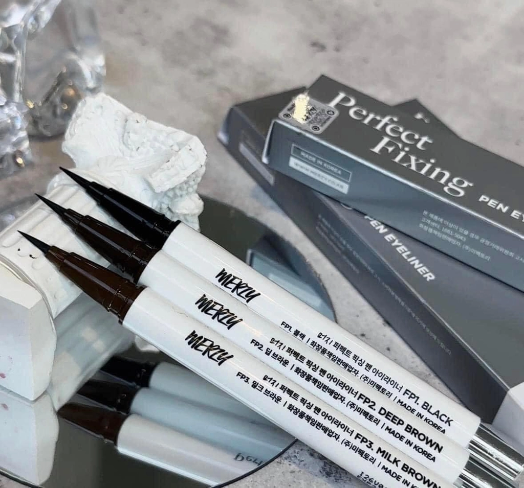 ke mat nuoc merzy perfect fixing pen eyeliner 05gr hinh anh 1